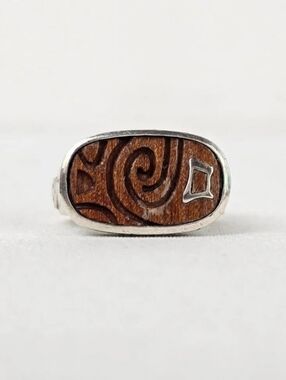 Silpada Sterling Silver and Brown Wood Artistic Ring "Live Your Life" R2023